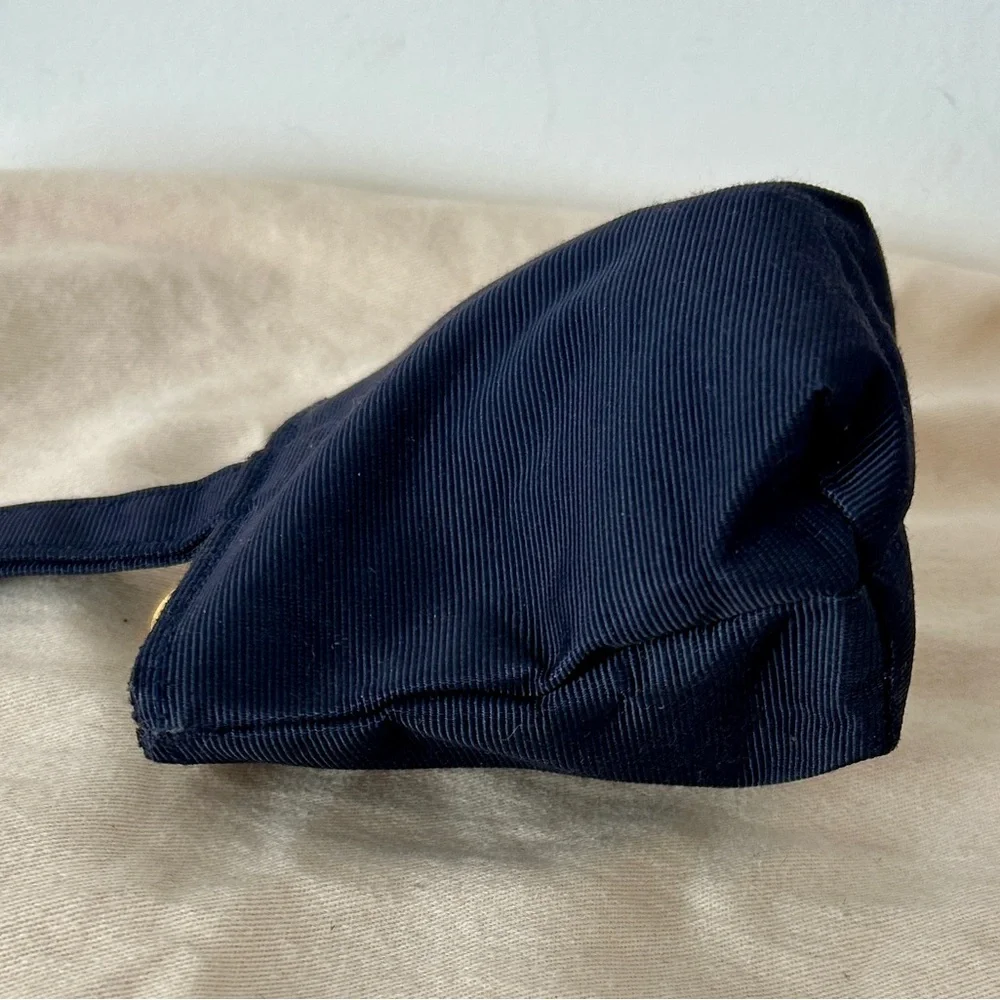 Vintagw Celine Circle Logo Pouch, a rare accessory from the 1990s. - Picture 5 of 7